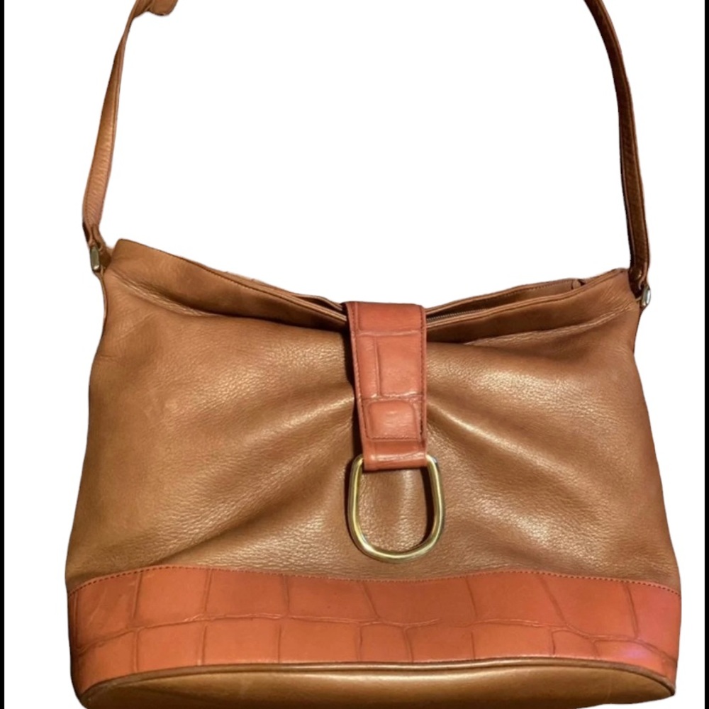 VINTAGE BEAUTY - Soft Brown Leather Bag with Textured Accents - like new